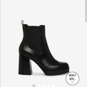 Steve Madden Expect Black Leather Boots
